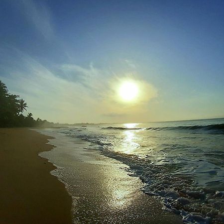 Sasagara Beach Villa タンガラ エクステリア 写真